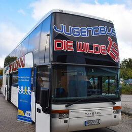 Der aktuelle Jugendbus "Die Wilde 13 2.0"