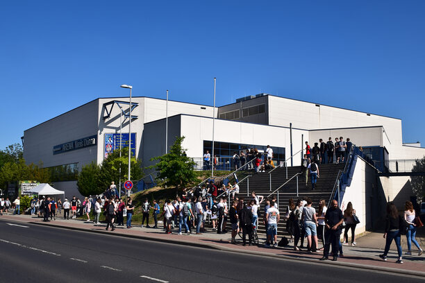 Arena von außen