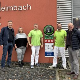 Gruppenbild vor Gerätehaus