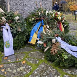 Kranzniederlegung in Vossenack 2024. Foto: Kreis Düren
